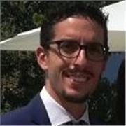 Laureato in Culture digitali e della Comunicazione offre lezioni private in Grafica